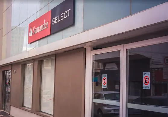 Retrofit Santander Select — Marília - SP - foto 2
